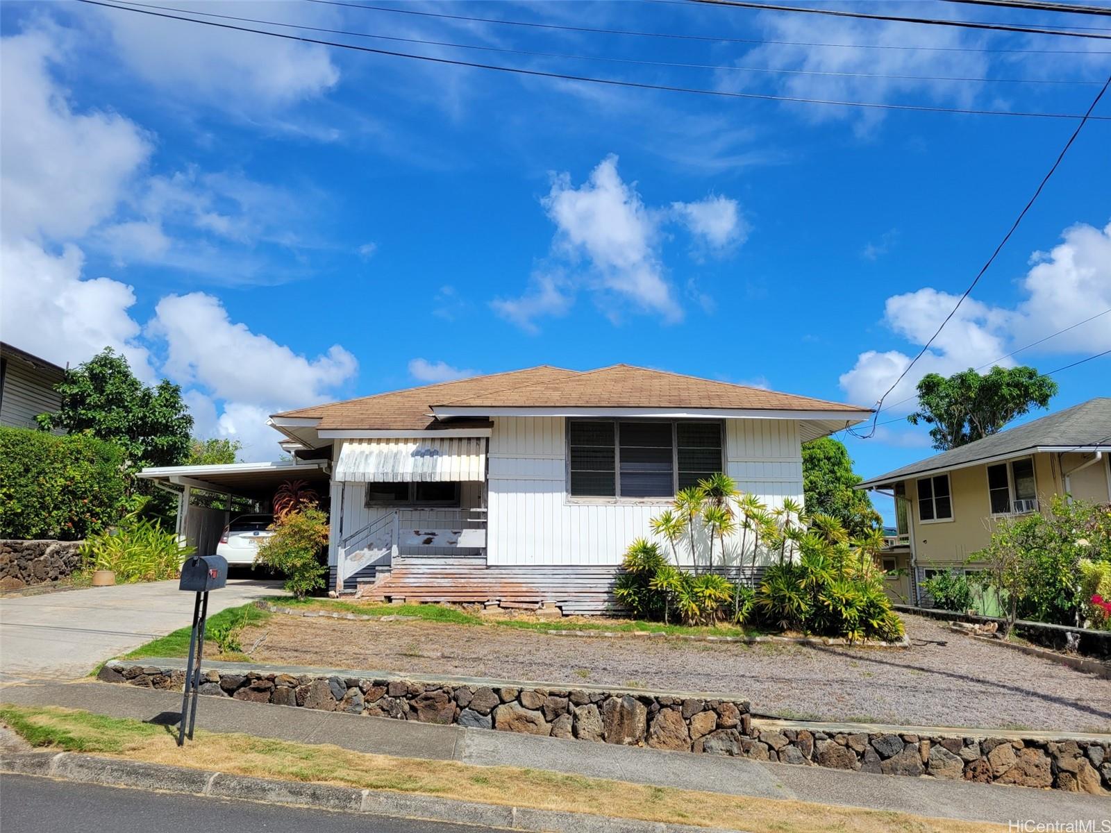 171  Kaai Street Aina Haina Area, Diamond Head home - photo 1 of 21