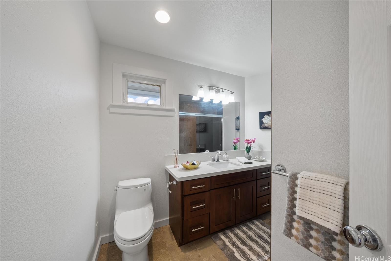 171  Waokanaka Place Old Pali, Honolulu home - photo 11 of 25