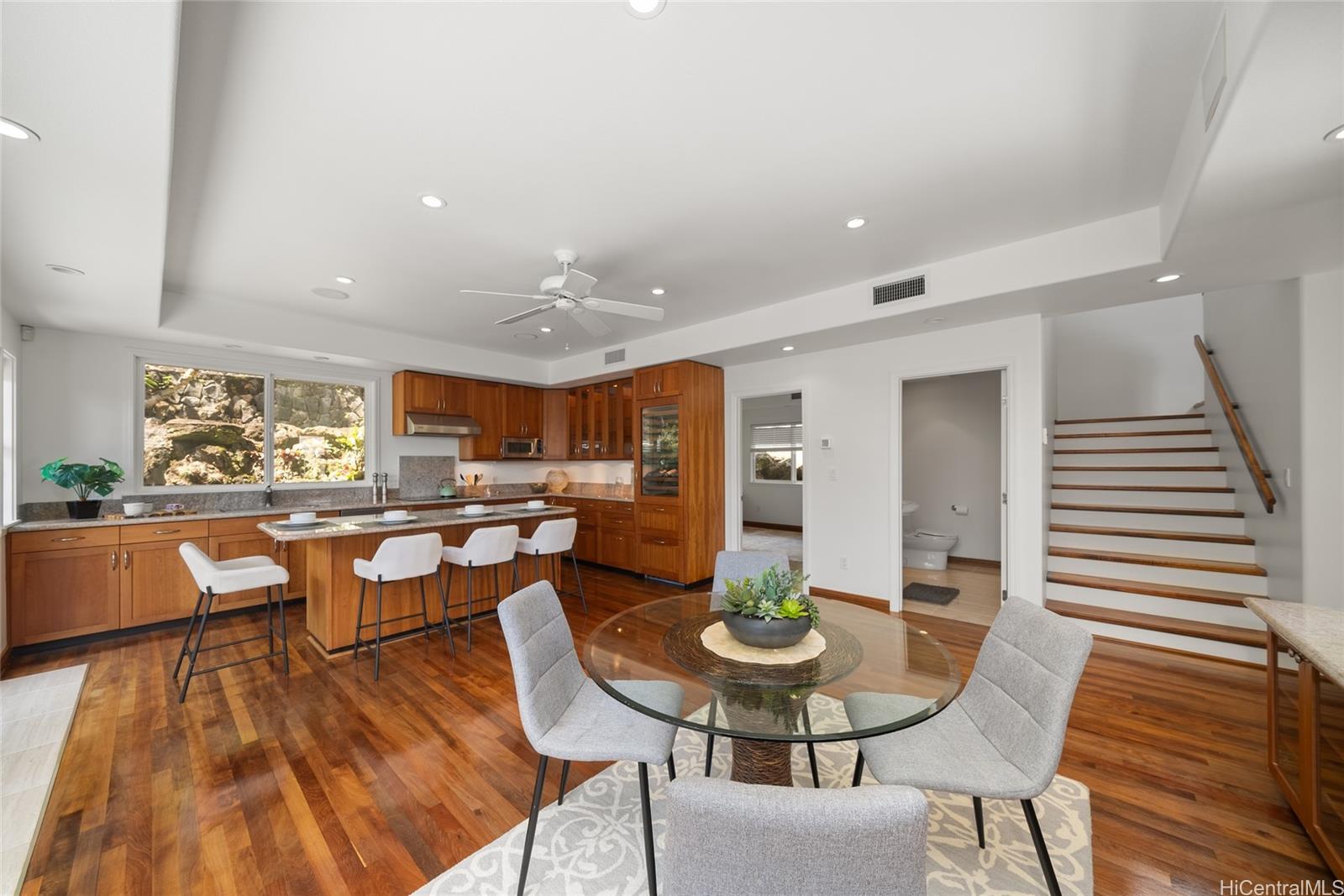 171  Waokanaka Place Old Pali, Honolulu home - photo 13 of 25