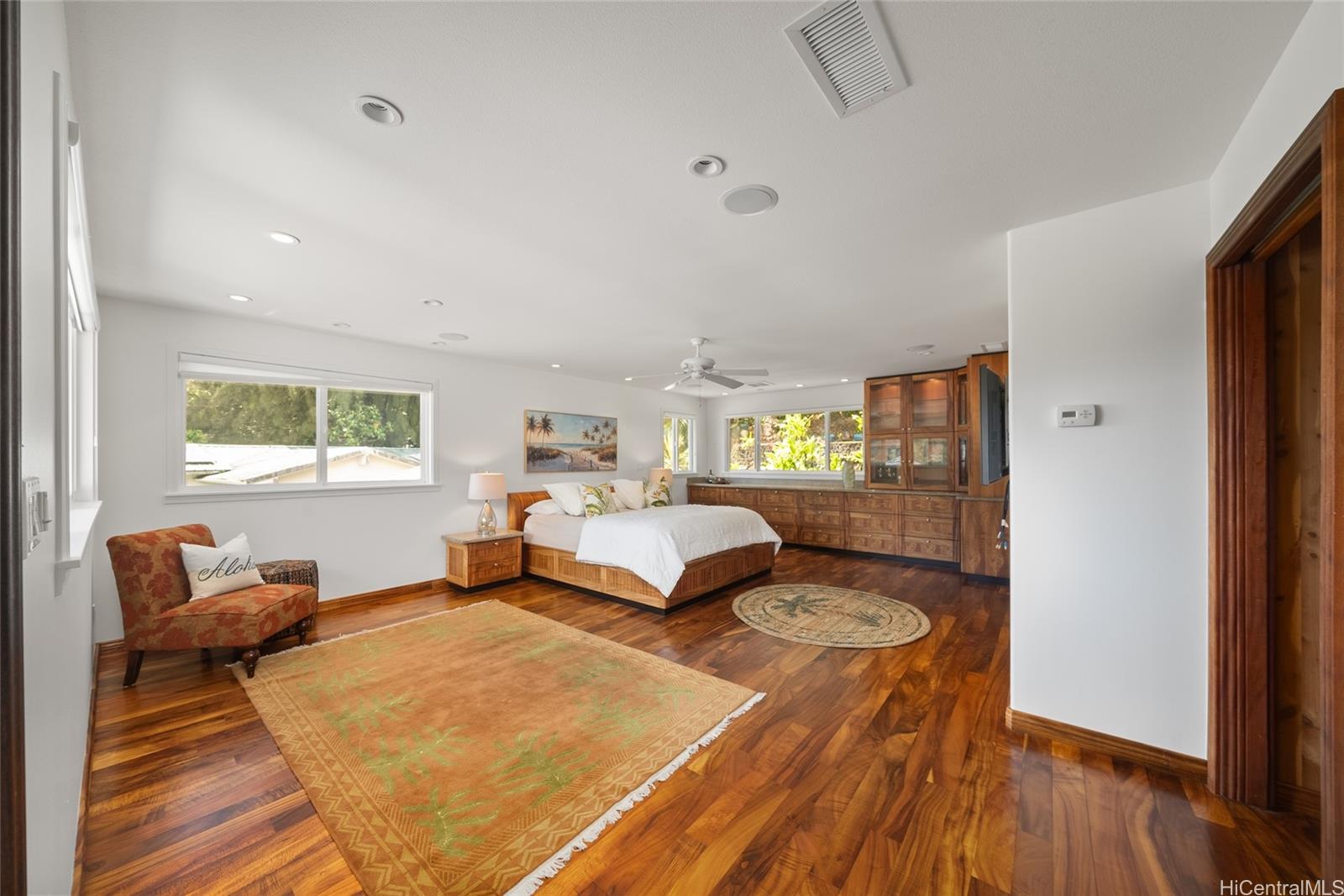 171  Waokanaka Place Old Pali, Honolulu home - photo 18 of 25