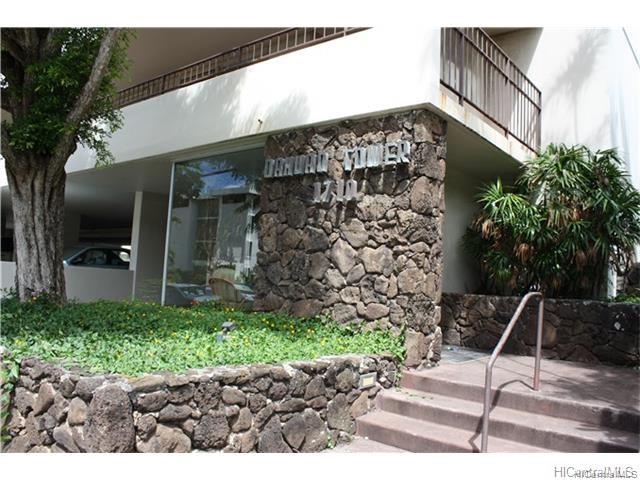 Punahou Hale/Oahuan Tower L condo # 1001, Honolulu, Hawaii - photo 3 of 18