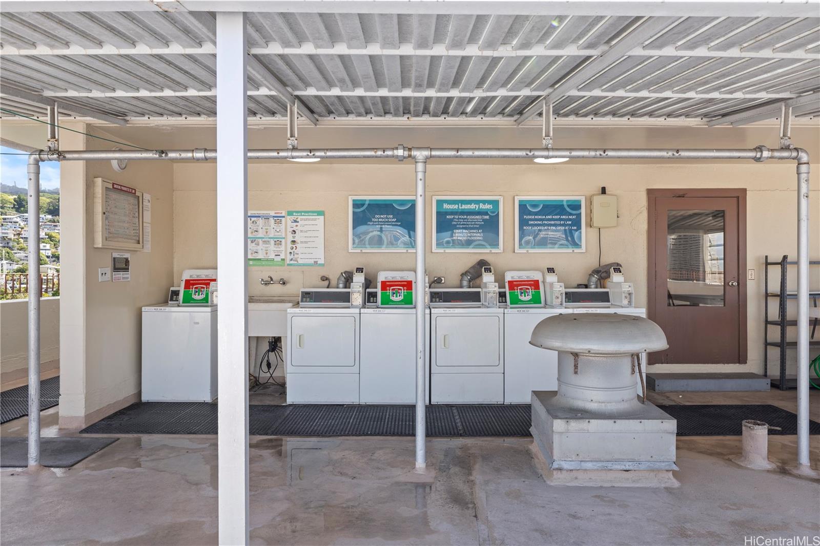 Punahou Hale/Oahuan Tower L condo # 1005, Honolulu, Hawaii - photo 18 of 22