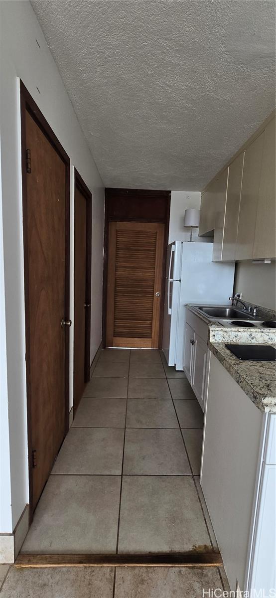 1710 Makiki Street Honolulu - Rental - photo 4 of 13