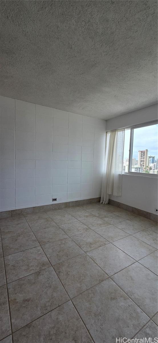 1710 Makiki Street Honolulu - Rental - photo 8 of 13