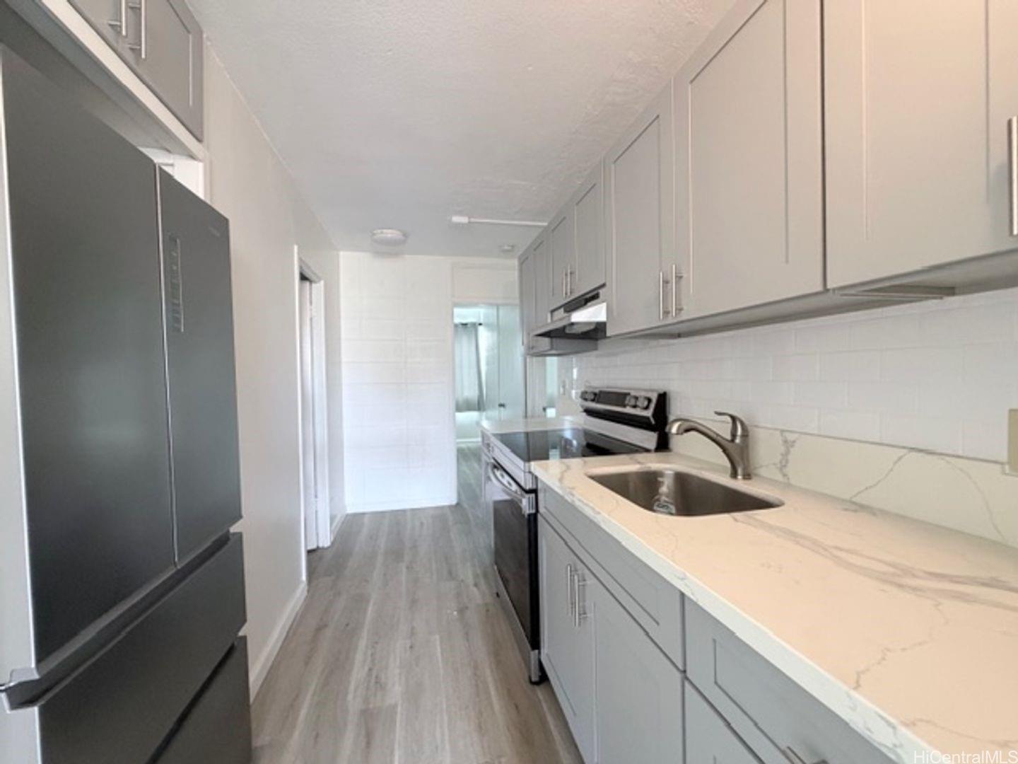 1710 Makiki Street Honolulu - Rental - photo 2 of 6