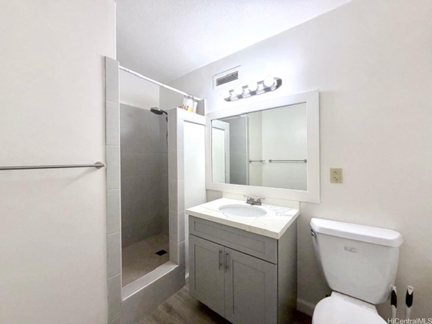 1710 Makiki Street Honolulu - Rental - photo 5 of 6