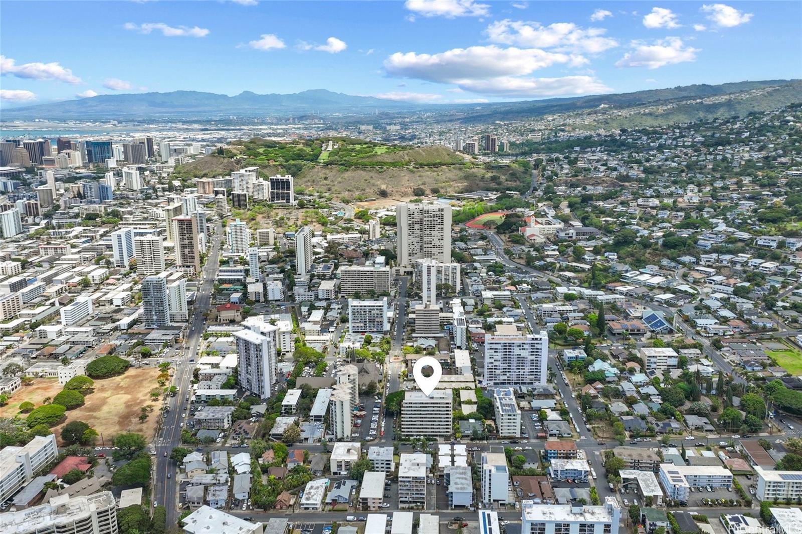 Punahou Hale/Oahuan Tower L condo # 301, Honolulu, Hawaii - photo 24 of 25