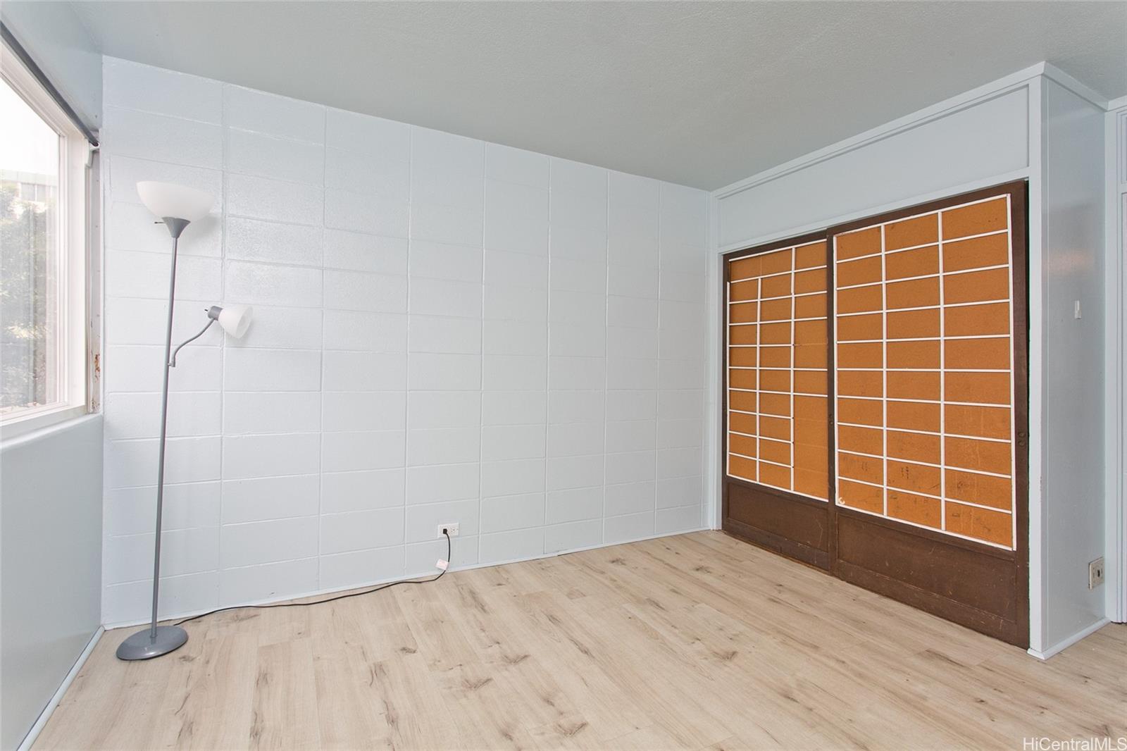 Punahou Hale/Oahuan Tower L condo # 307, Honolulu, Hawaii - photo 7 of 13