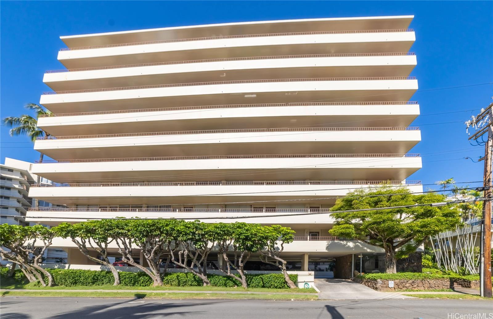 Punahou Hale/Oahuan Tower L condo # 605, Honolulu, Hawaii - photo 21 of 23