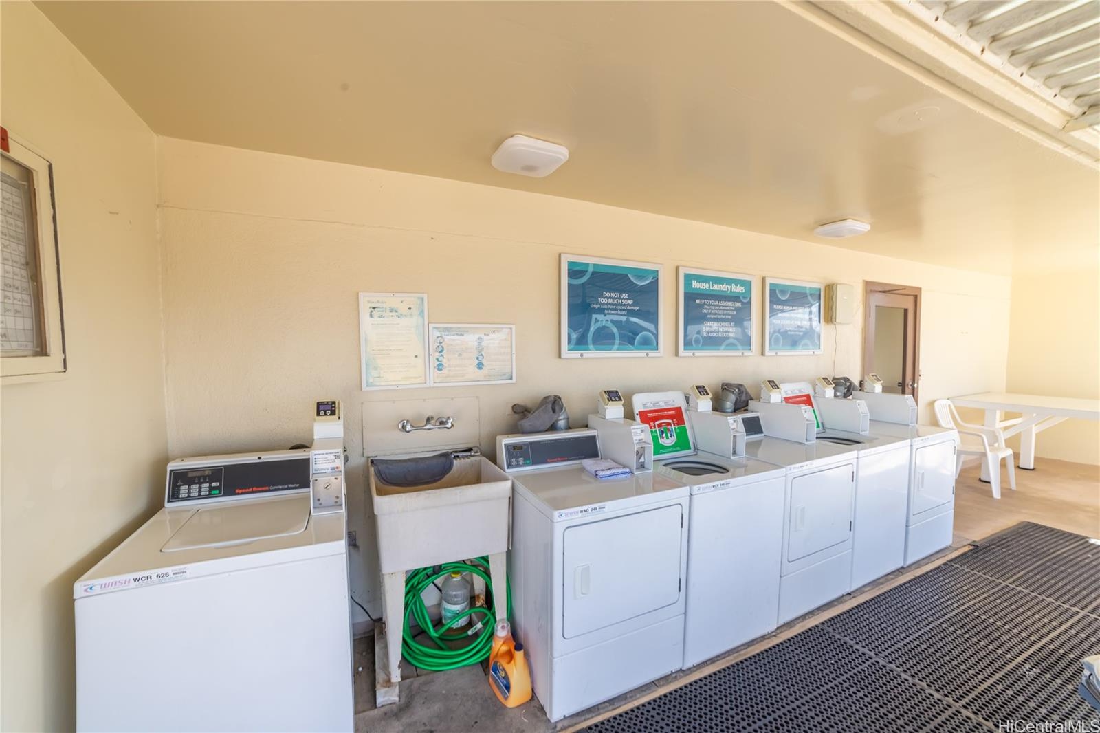 Punahou Hale/Oahuan Tower L condo # 605, Honolulu, Hawaii - photo 23 of 23