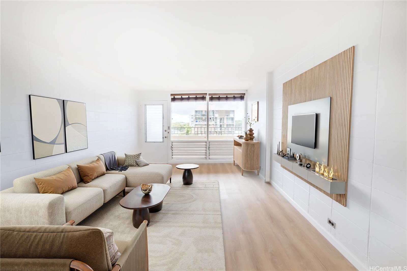 Punahou Hale/Oahuan Tower L condo # 605, Honolulu, Hawaii - photo 5 of 23