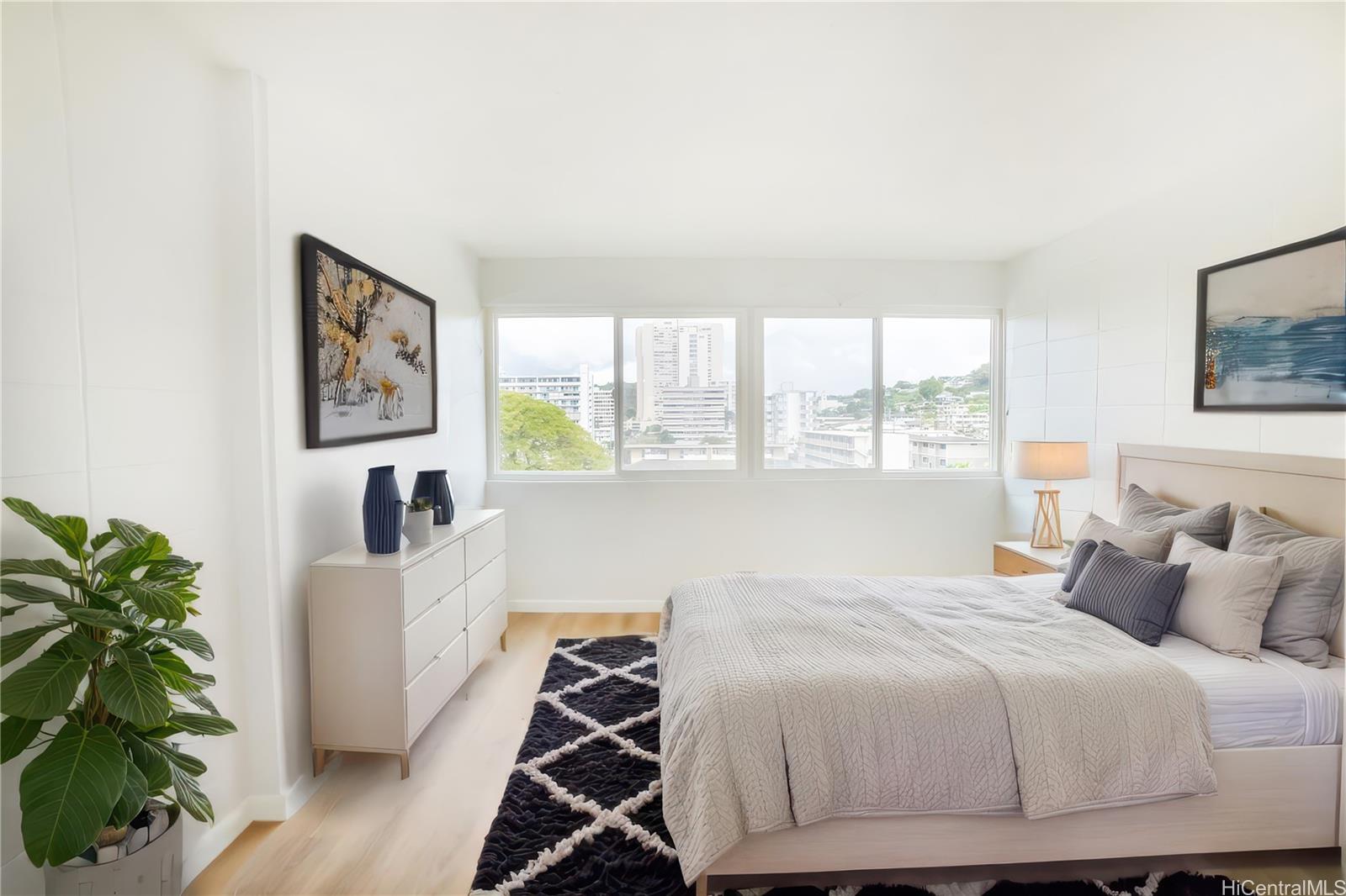 Punahou Hale/Oahuan Tower L condo # 605, Honolulu, Hawaii - photo 9 of 23