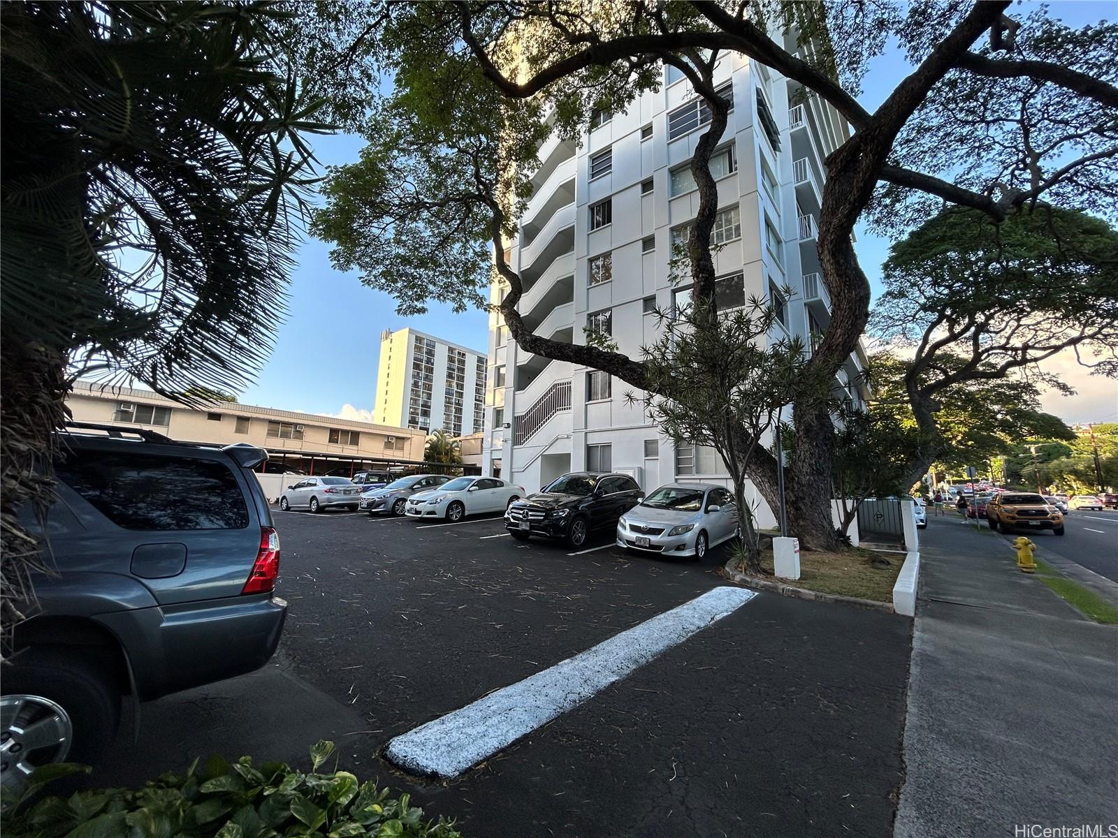 Pleasanton condo # 302, Honolulu, Hawaii - photo 14 of 16