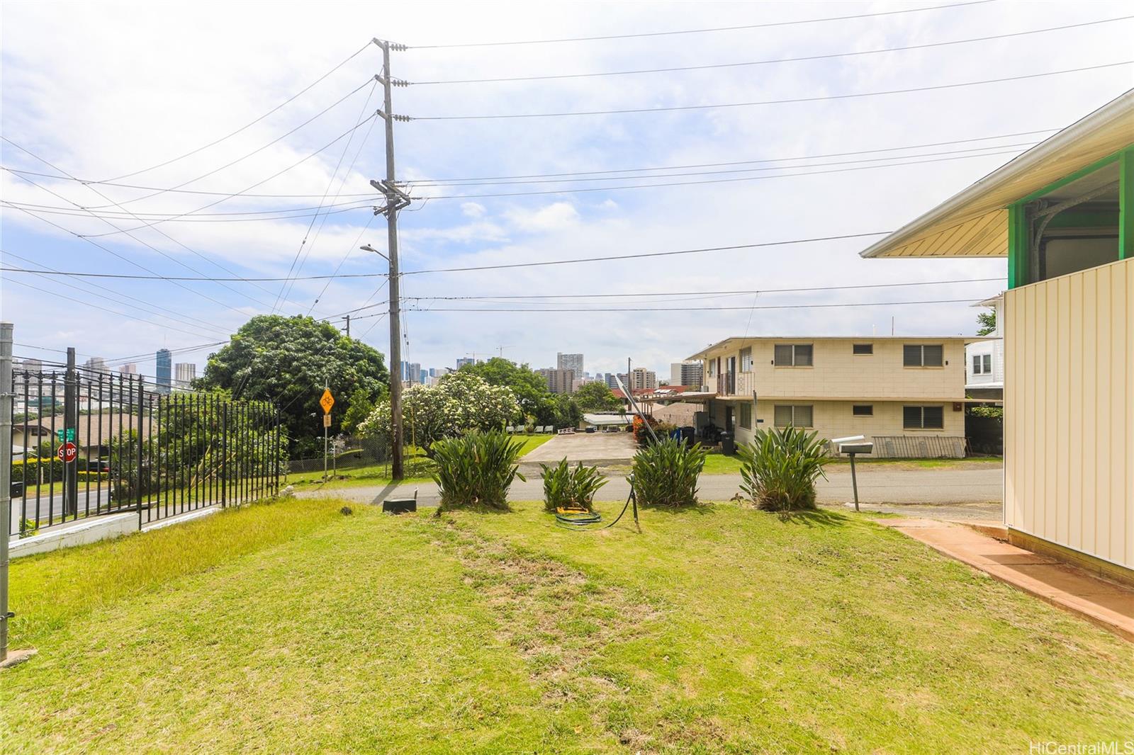 1711  Marques Street Manoa-lower, Honolulu home - photo 21 of 25