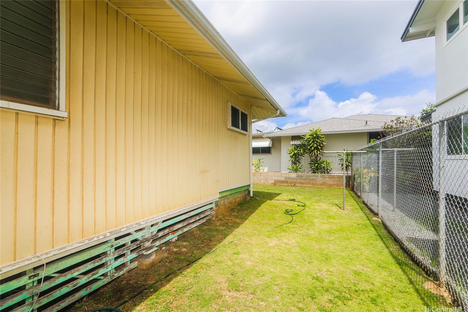 1711  Marques Street Manoa-lower, Honolulu home - photo 22 of 25