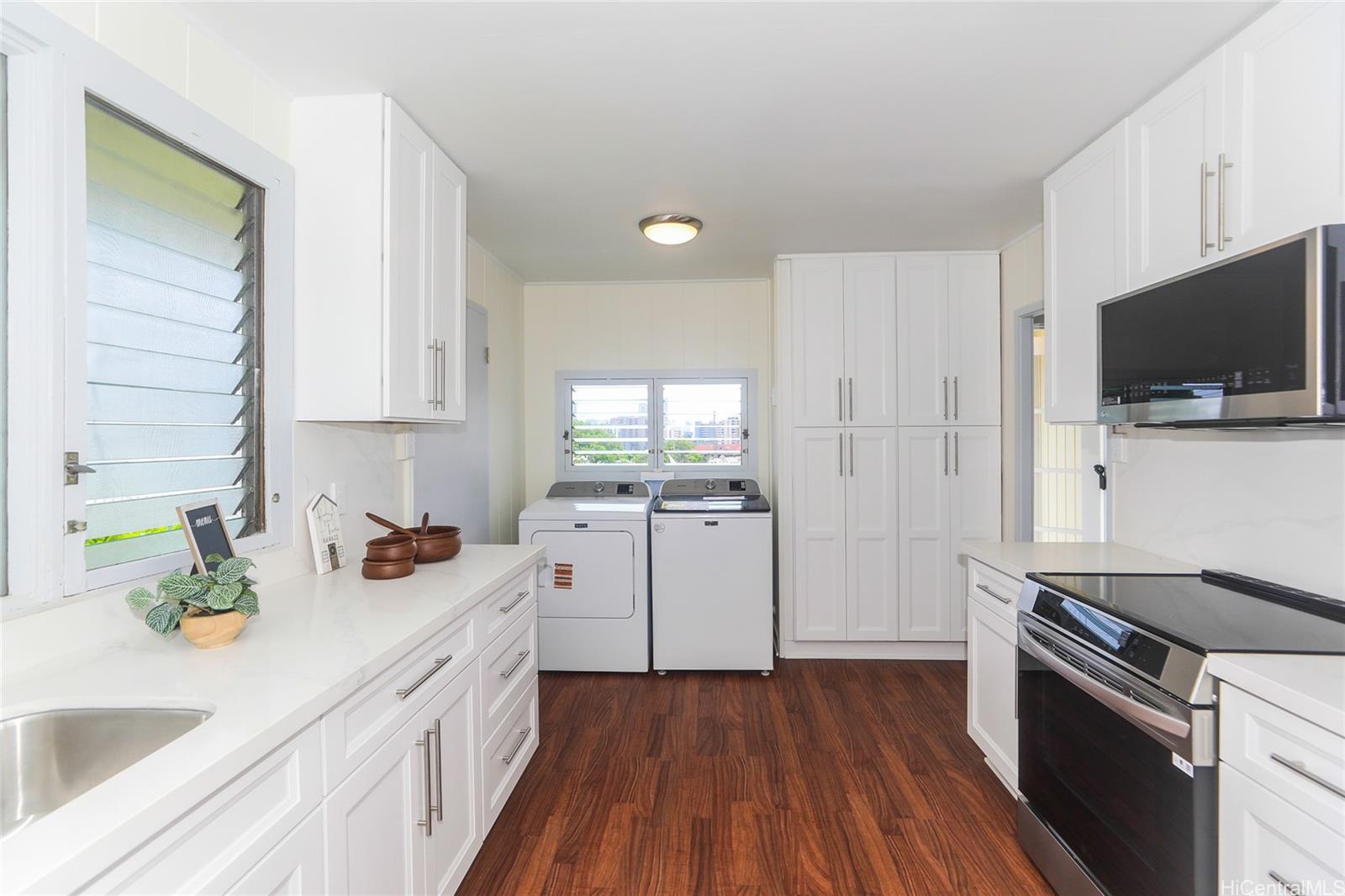 1711  Marques Street Manoa-lower, Honolulu home - photo 4 of 25