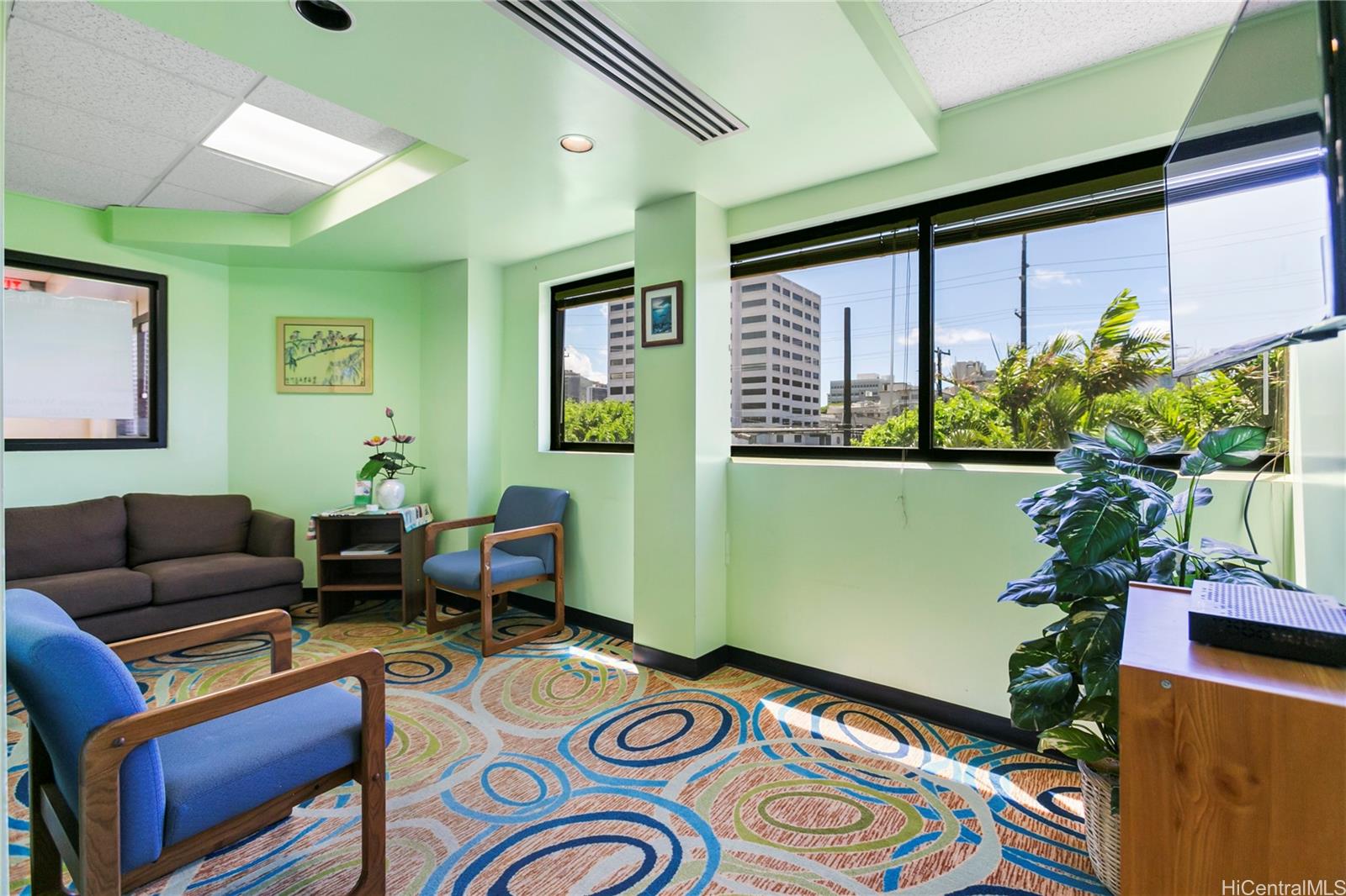 1712 Liliha St Honolulu Oahu commercial real estate photo3 of 25