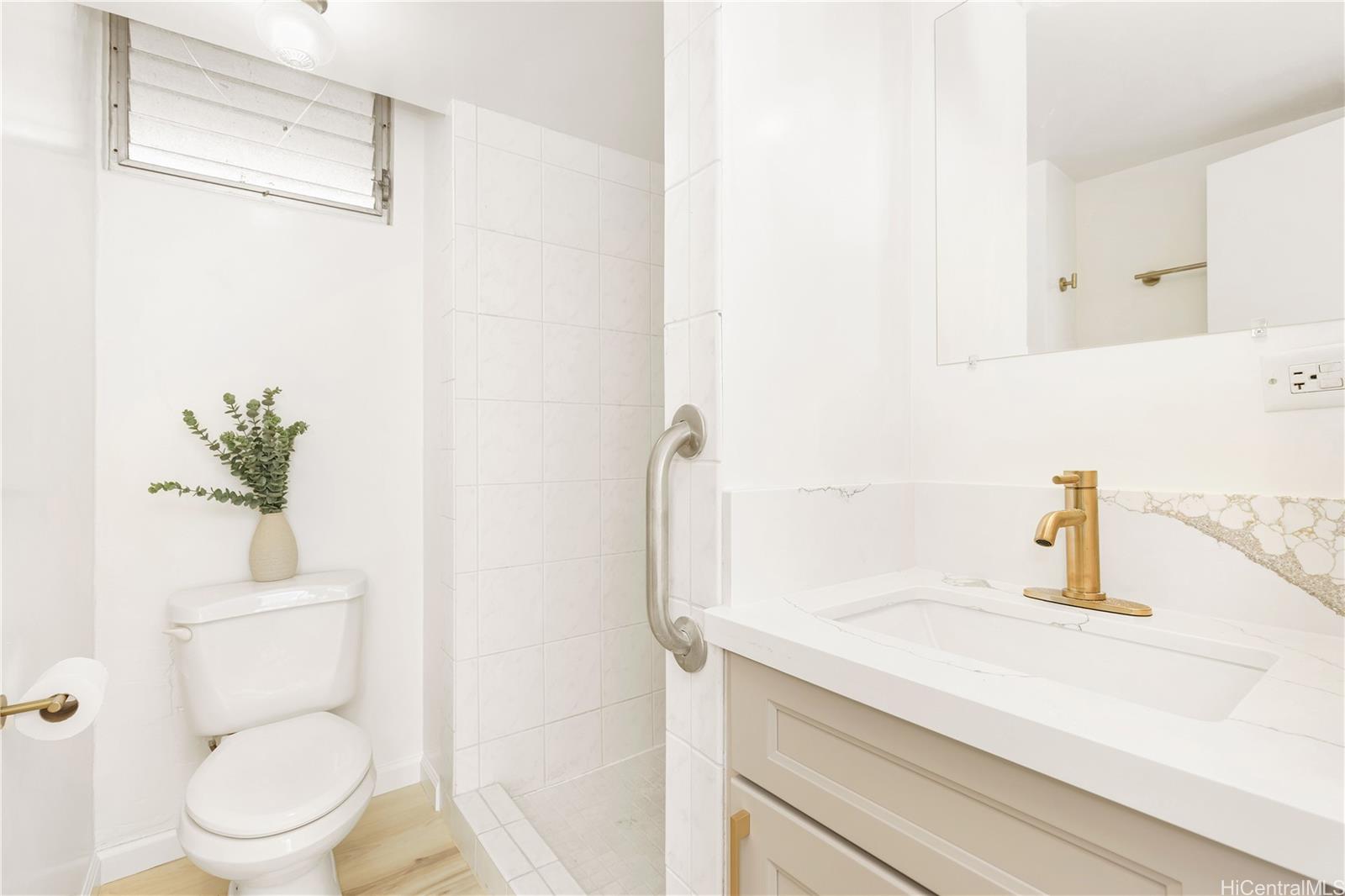 Mokulani Apts condo # 201, Honolulu, Hawaii - photo 6 of 15