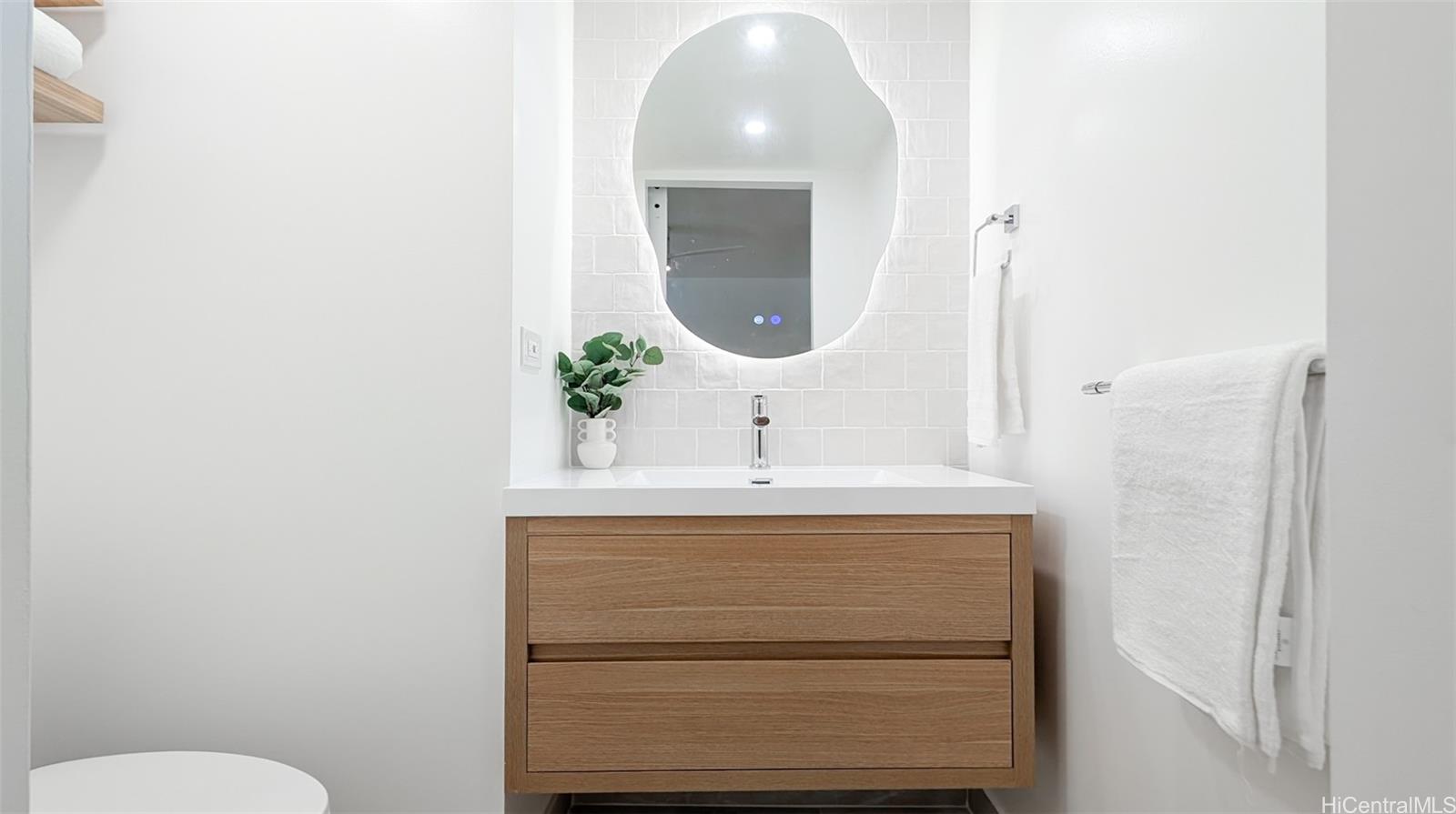 Mokulani Apts condo # 304, Honolulu, Hawaii - photo 17 of 21