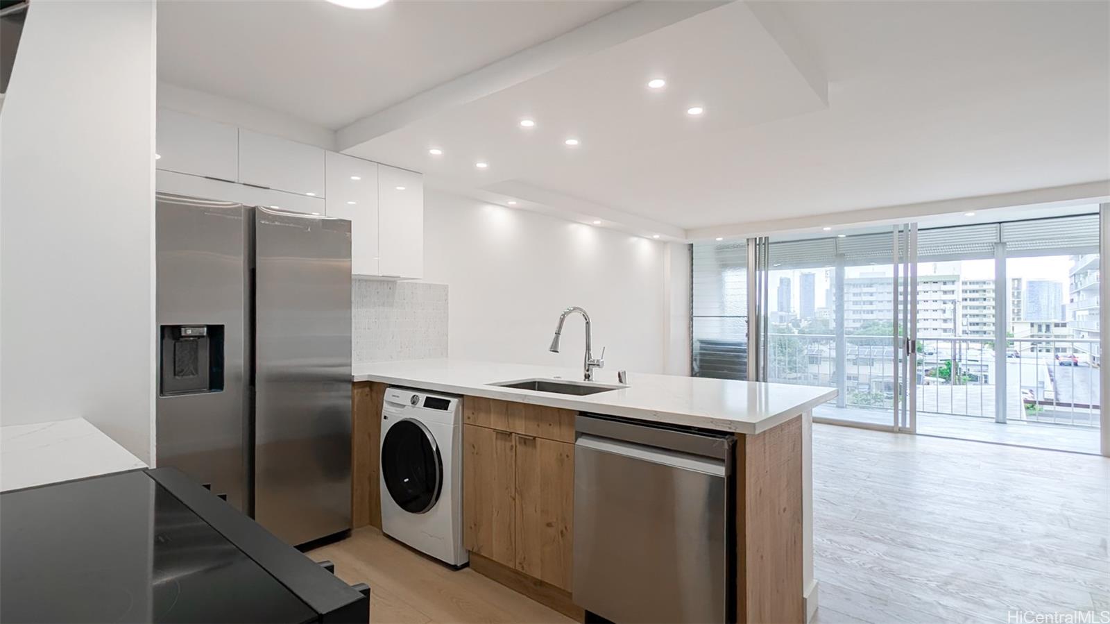 Mokulani Apts condo # 304, Honolulu, Hawaii - photo 7 of 21