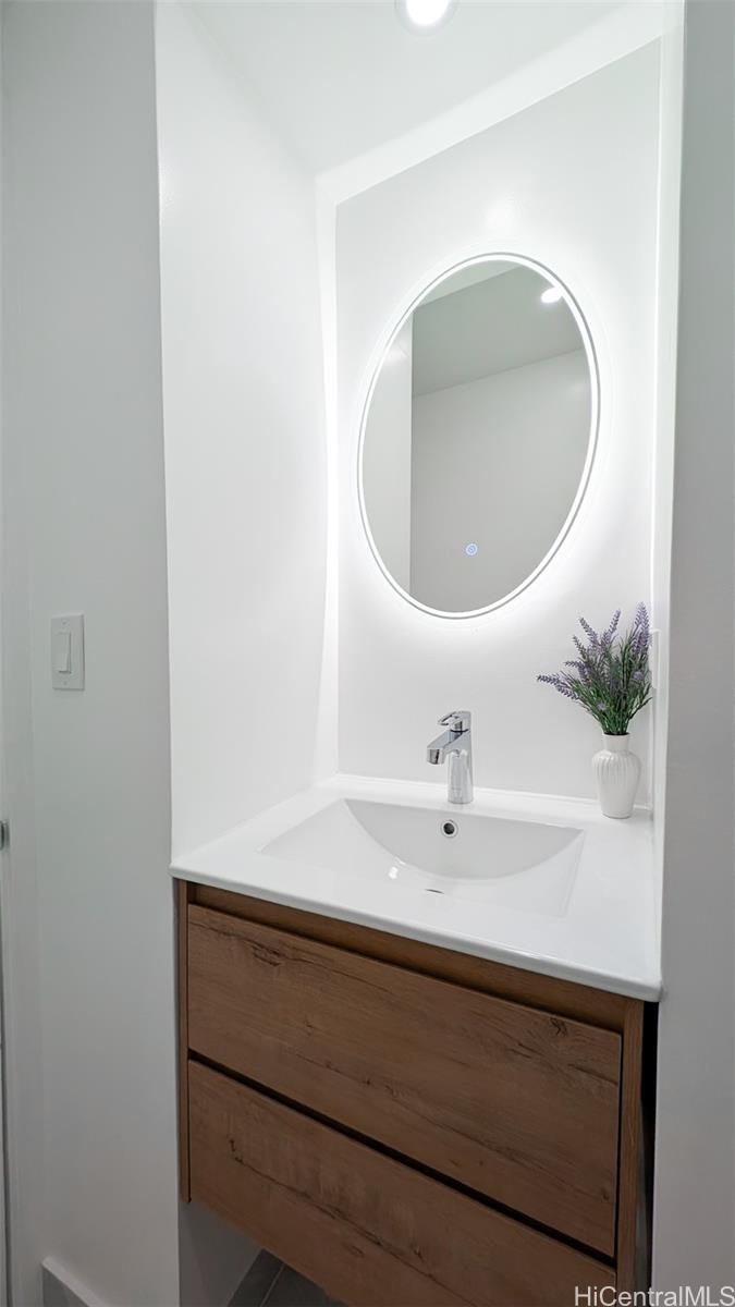 Mokulani Apts condo # 304, Honolulu, Hawaii - photo 10 of 21