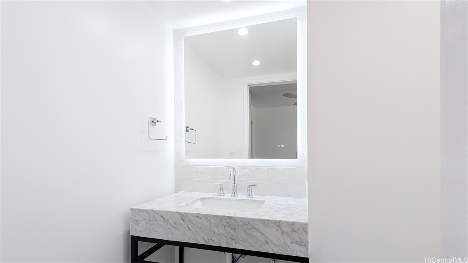 Mokulani Apts condo # 501, Honolulu, Hawaii - photo 24 of 25