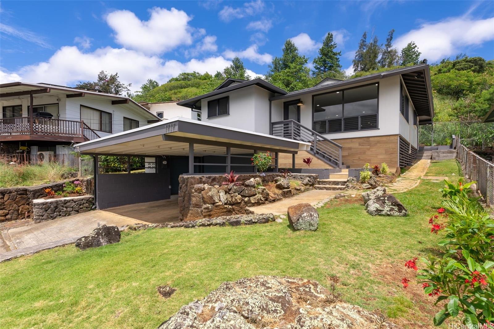 1717 Ala Amoamo Place , Honolulu, Hi 96819 Moanalua Gardens