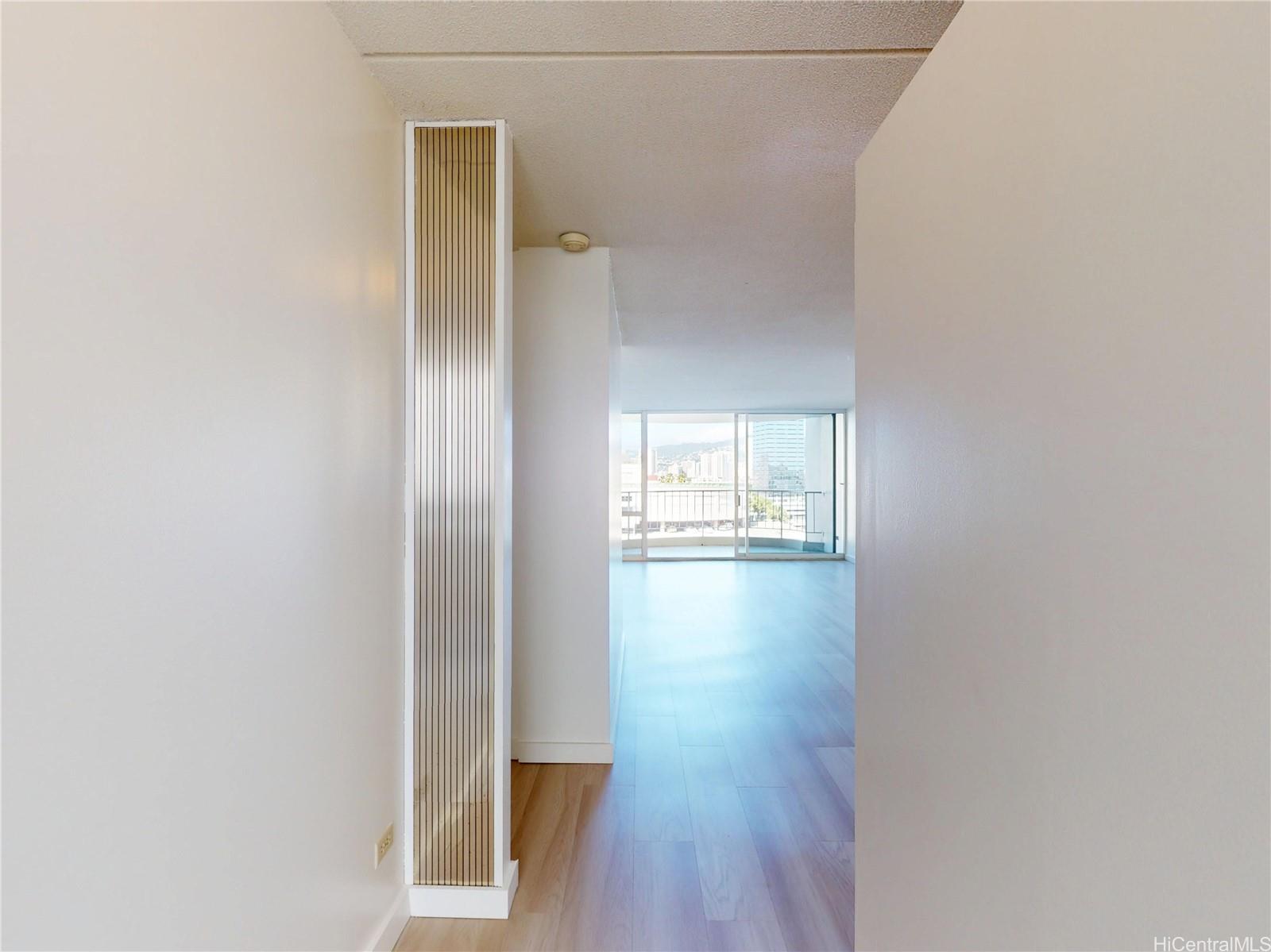 1717 Ala Wai condo # 1003, Honolulu, Hawaii - photo 11 of 25