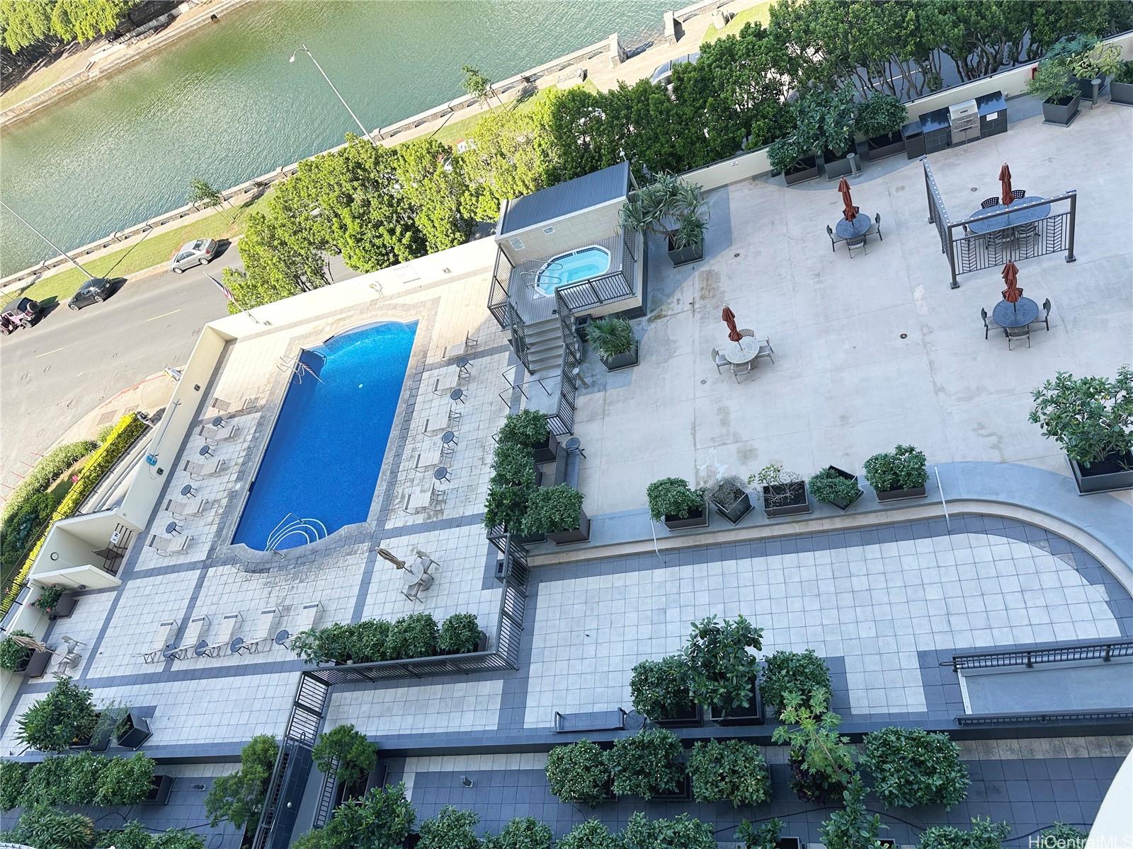 1717 Ala Wai condo # 1003, Honolulu, Hawaii - photo 19 of 25