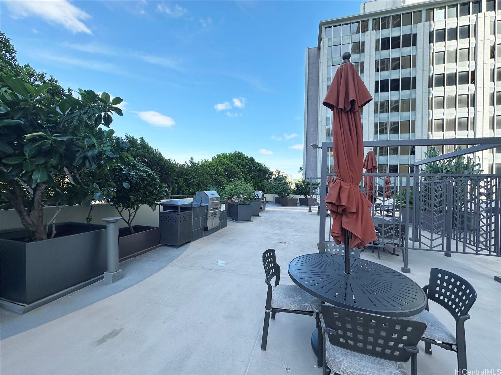 1717 Ala Wai condo # 1003, Honolulu, Hawaii - photo 20 of 25