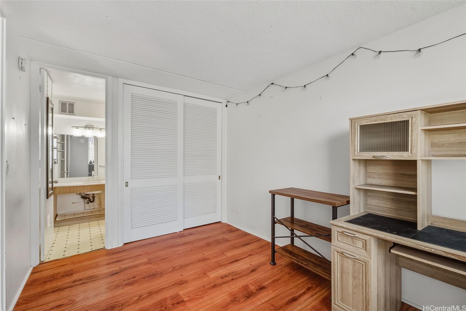 1717 Ala Wai condo # 1109, Honolulu, Hawaii - photo 9 of 25