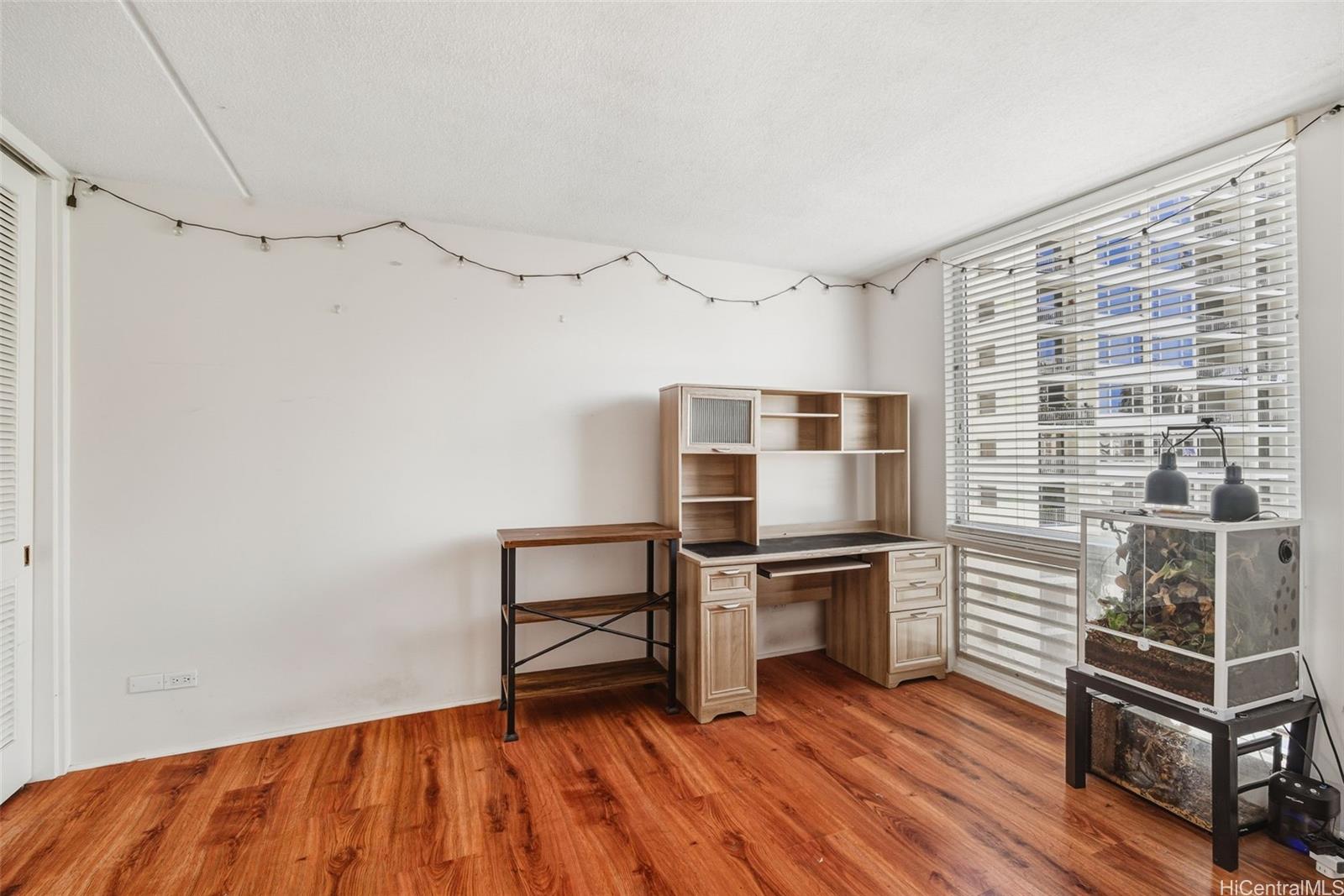 1717 Ala Wai condo # 1109, Honolulu, Hawaii - photo 10 of 25