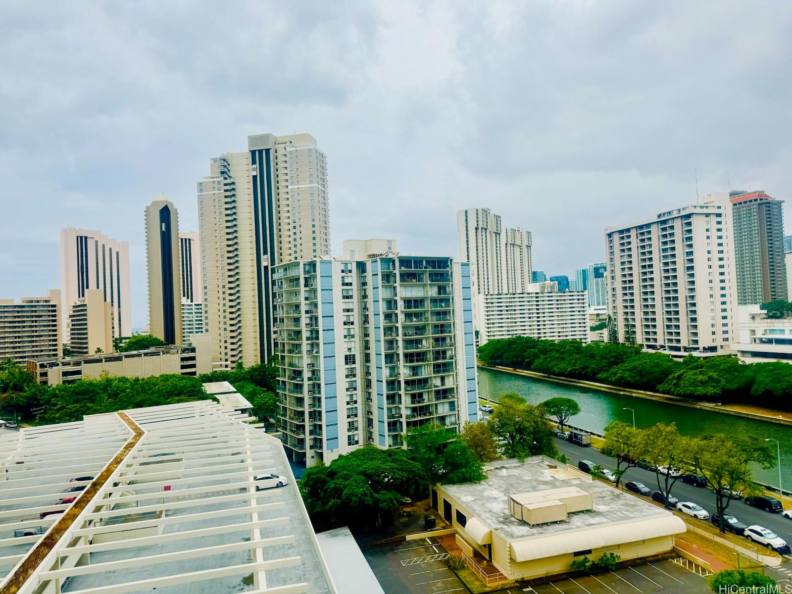 1717 Ala Wai condo # 1209, Honolulu, Hawaii - photo 11 of 18