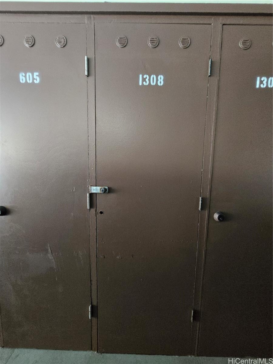 1717 Ala Wai condo # 1308, Honolulu, Hawaii - photo 14 of 21