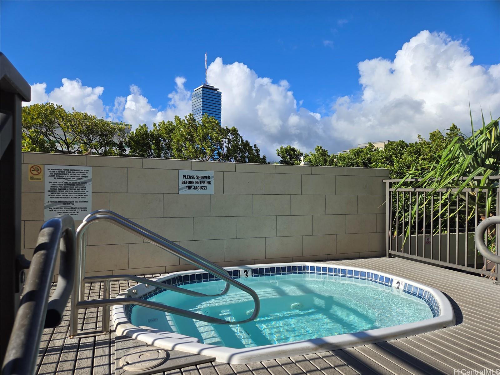 1717 Ala Wai condo # 1308, Honolulu, Hawaii - photo 18 of 21