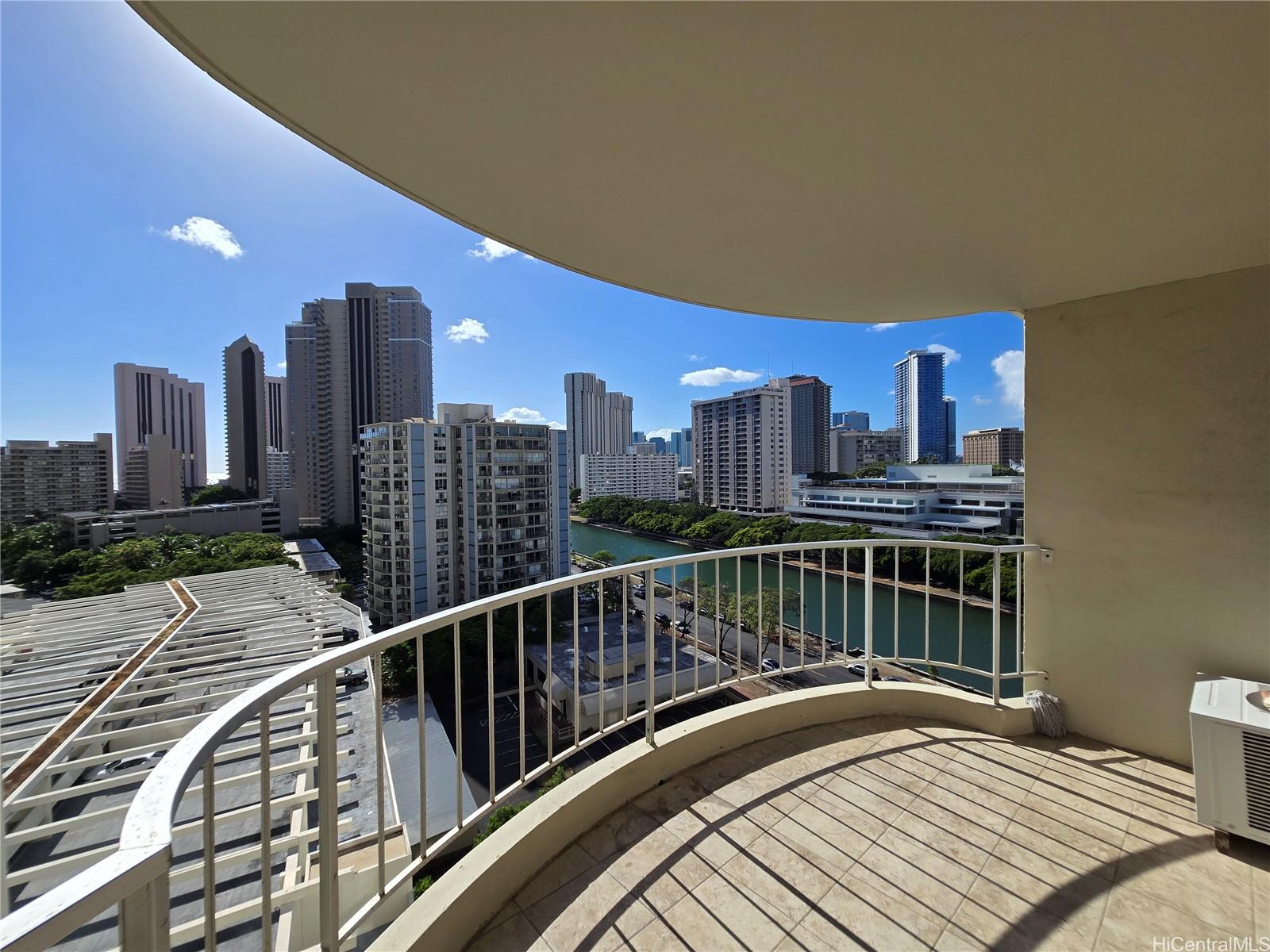 1717 Ala Wai condo # 1308, Honolulu, Hawaii - photo 6 of 21