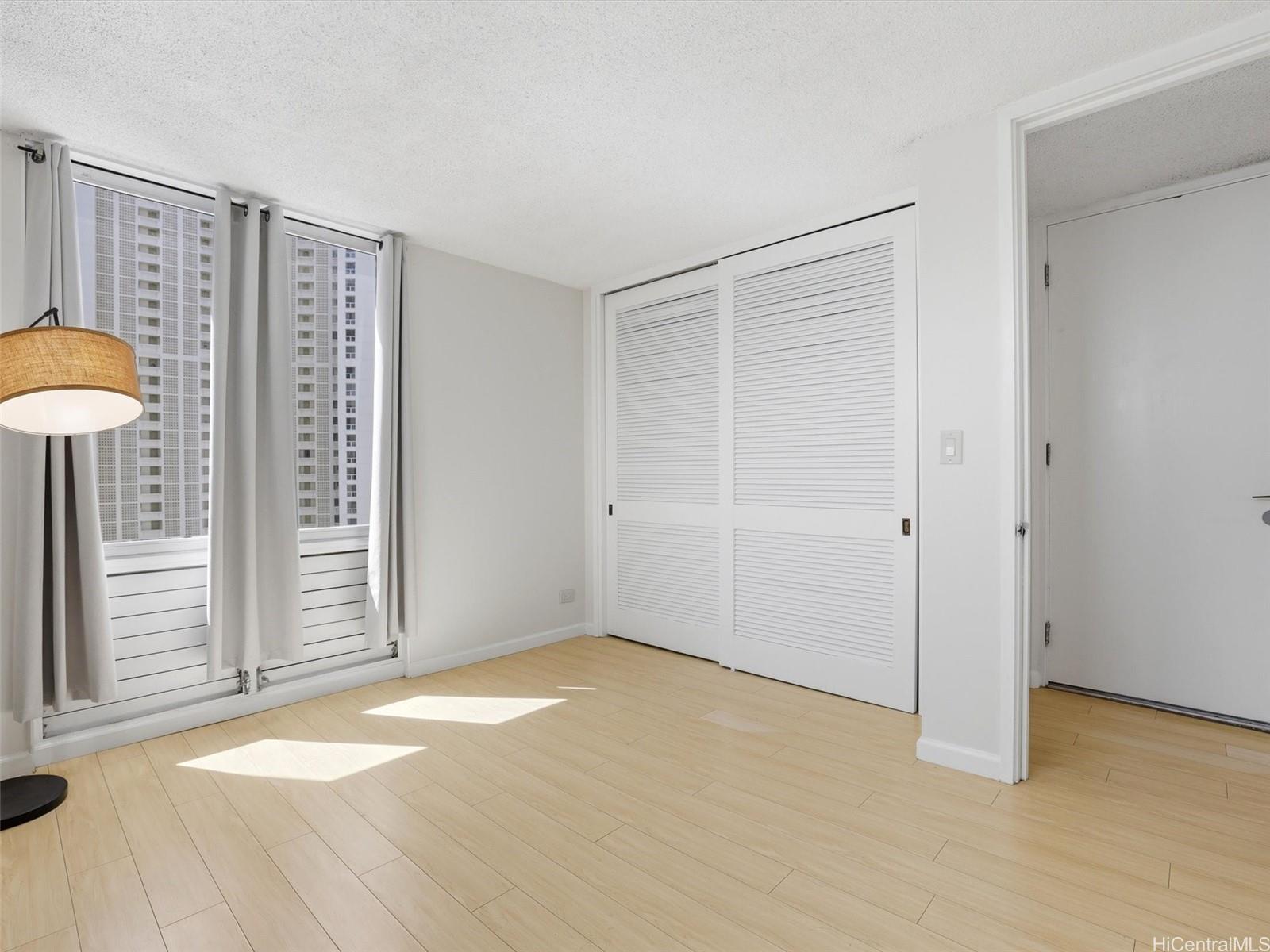 1717 Ala Wai condo # 1501, Honolulu, Hawaii - photo 13 of 25