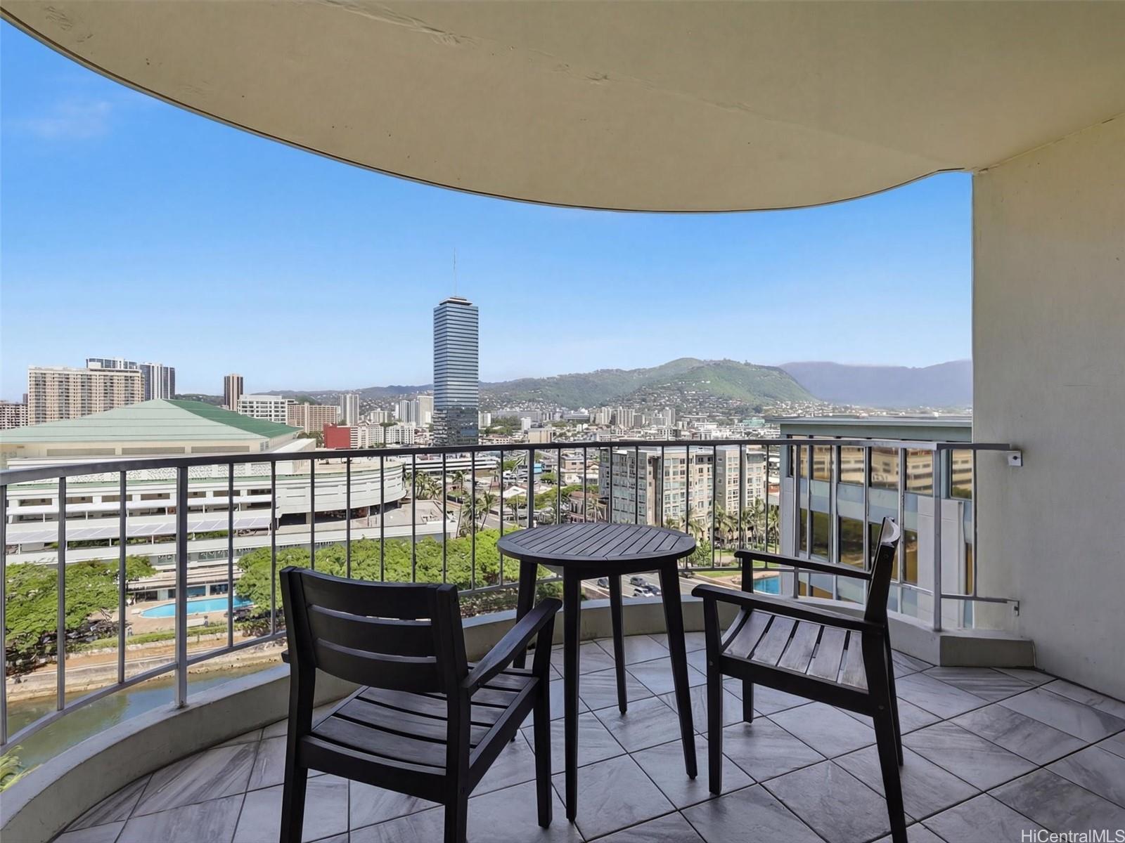 1717 Ala Wai condo # 1501, Honolulu, Hawaii - photo 15 of 25