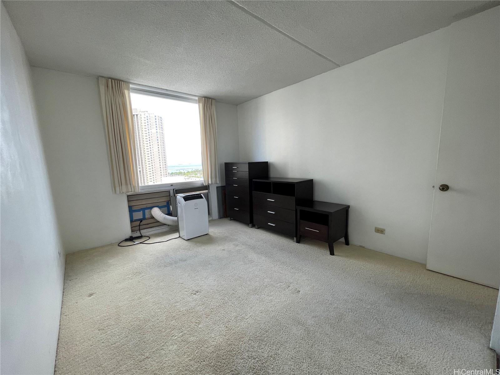 1717 Ala Wai condo # 2107, Honolulu, Hawaii - photo 13 of 21