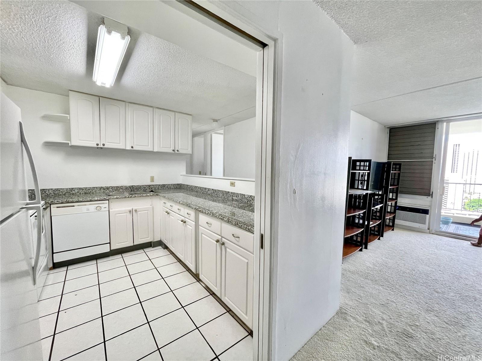 1717 Ala Wai condo # 2107, Honolulu, Hawaii - photo 15 of 21