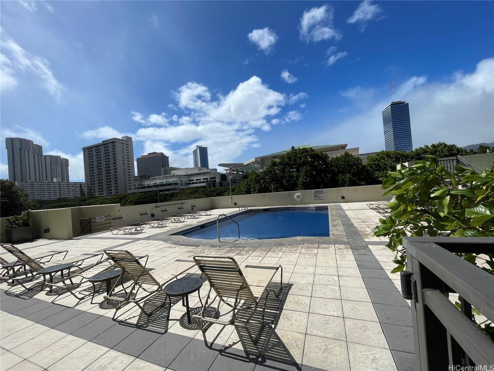 1717 Ala Wai condo # 2107, Honolulu, Hawaii - photo 19 of 21