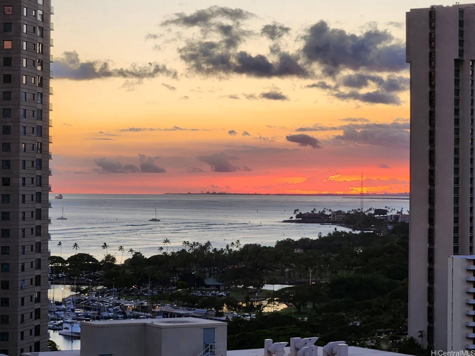 1717 Ala Wai condo # 2209, Honolulu, Hawaii - photo 3 of 24