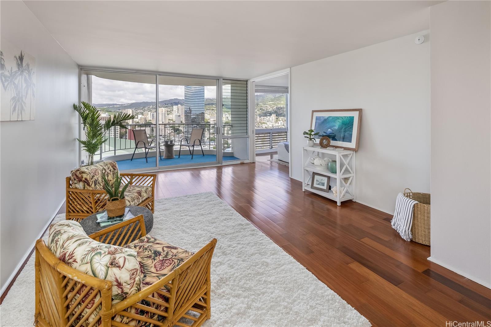 1717 Ala Wai condo # 2305, Honolulu, Hawaii - photo 2 of 25