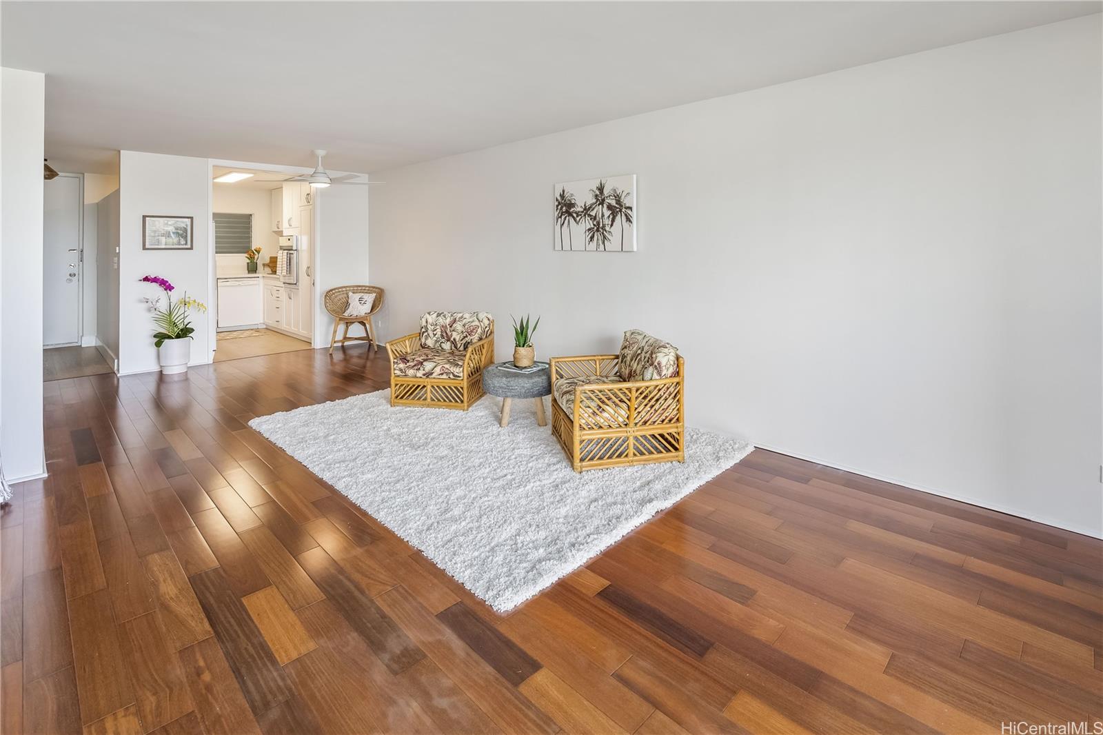 1717 Ala Wai condo # 2305, Honolulu, Hawaii - photo 3 of 25