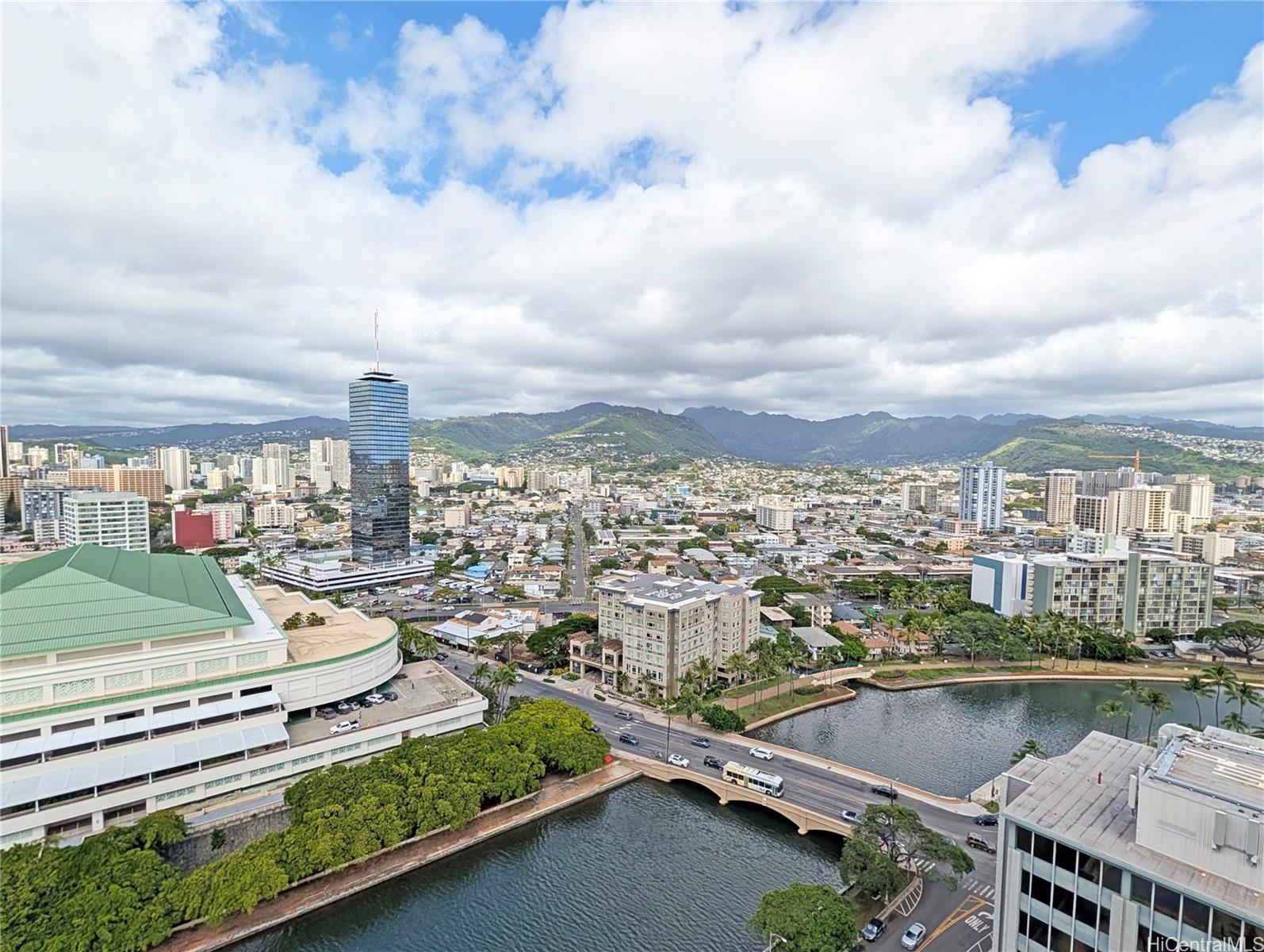 1717 Ala Wai condo # 2606, Honolulu, Hawaii - photo 20 of 23