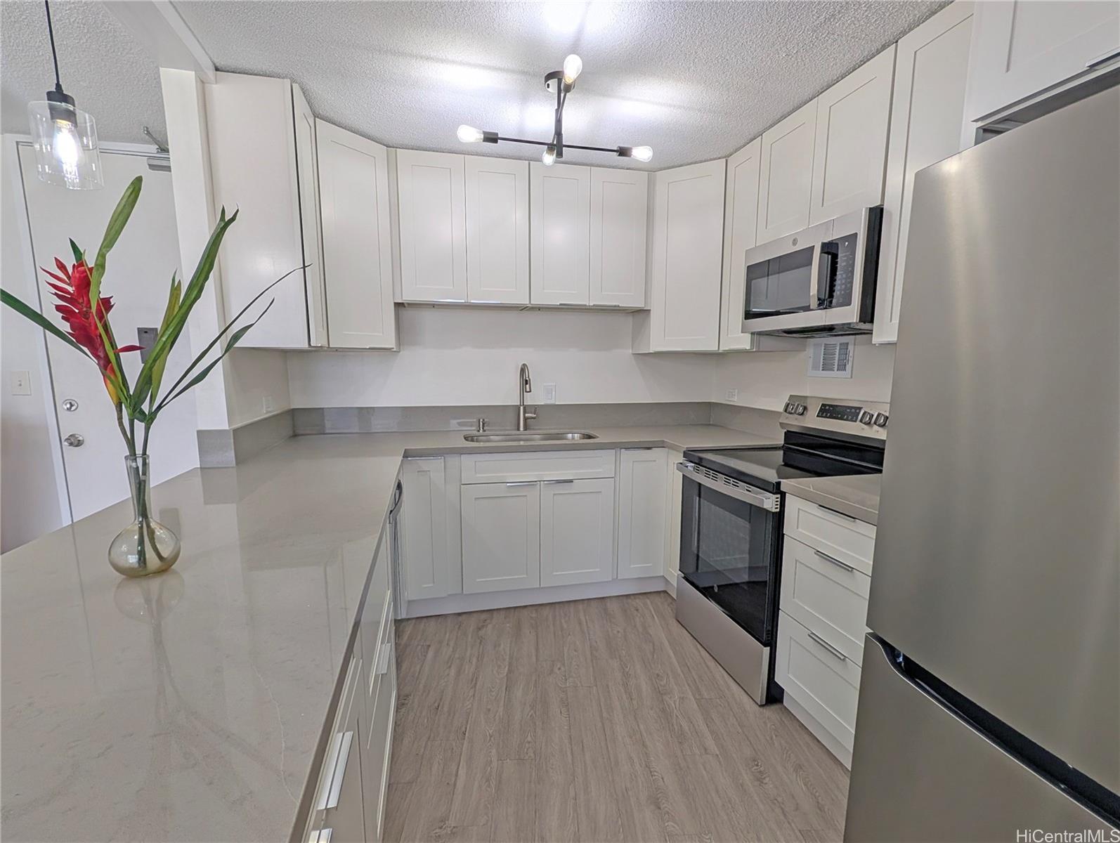 1717 Ala Wai condo # 2606, Honolulu, Hawaii - photo 6 of 23