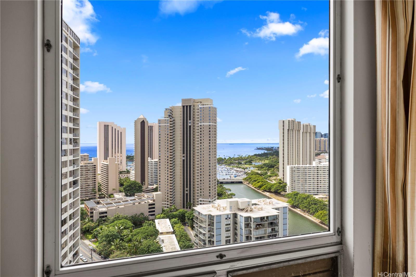 1717 Ala Wai condo # 2809, Honolulu, Hawaii - photo 9 of 25