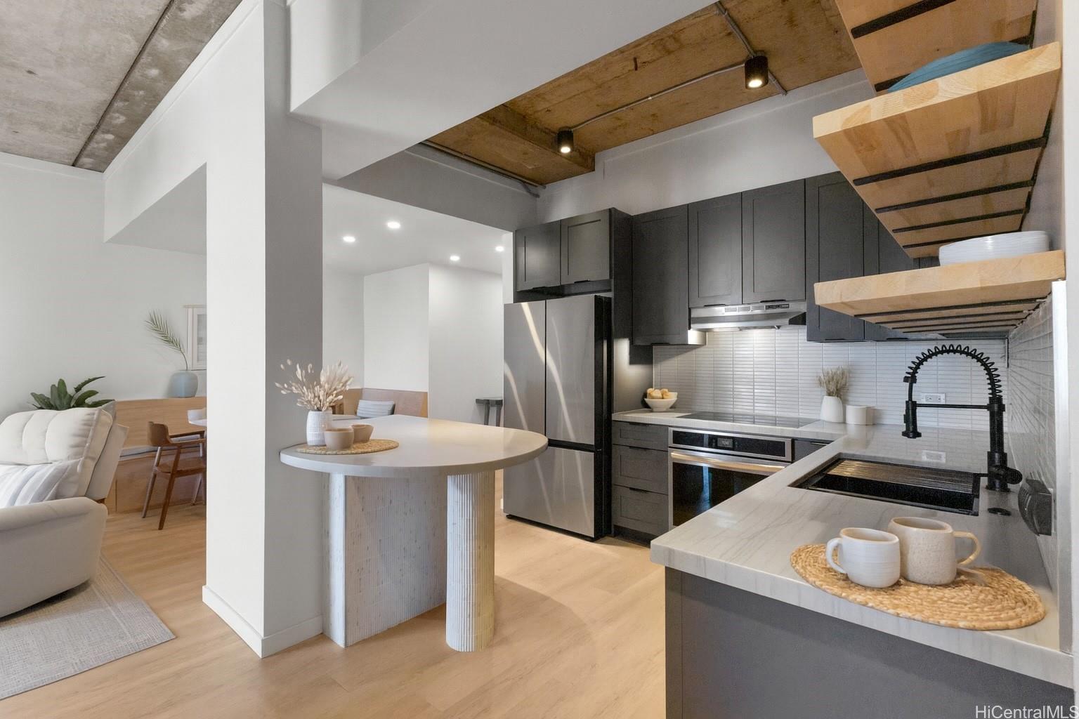 1717 Ala Wai condo # 2907, Honolulu, Hawaii - photo 7 of 19