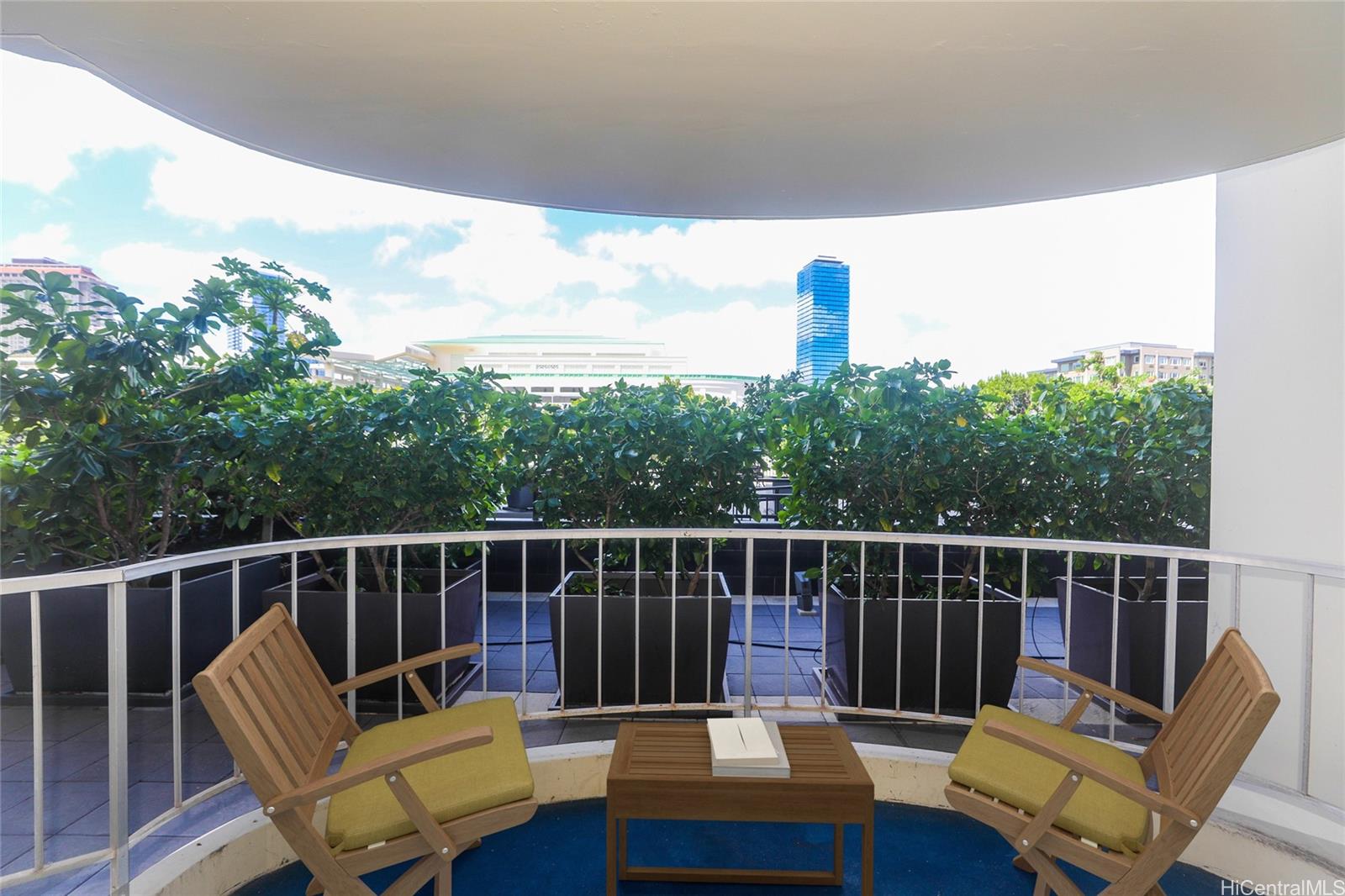 1717 Ala Wai condo # 303, Honolulu, Hawaii - photo 5 of 20