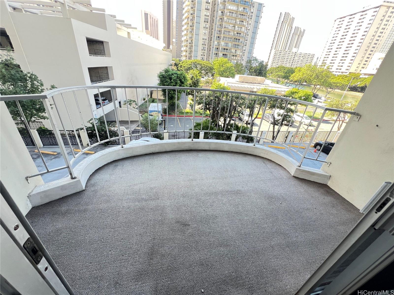 1717 Ala Wai Blvd Honolulu - Rental - photo 11 of 22